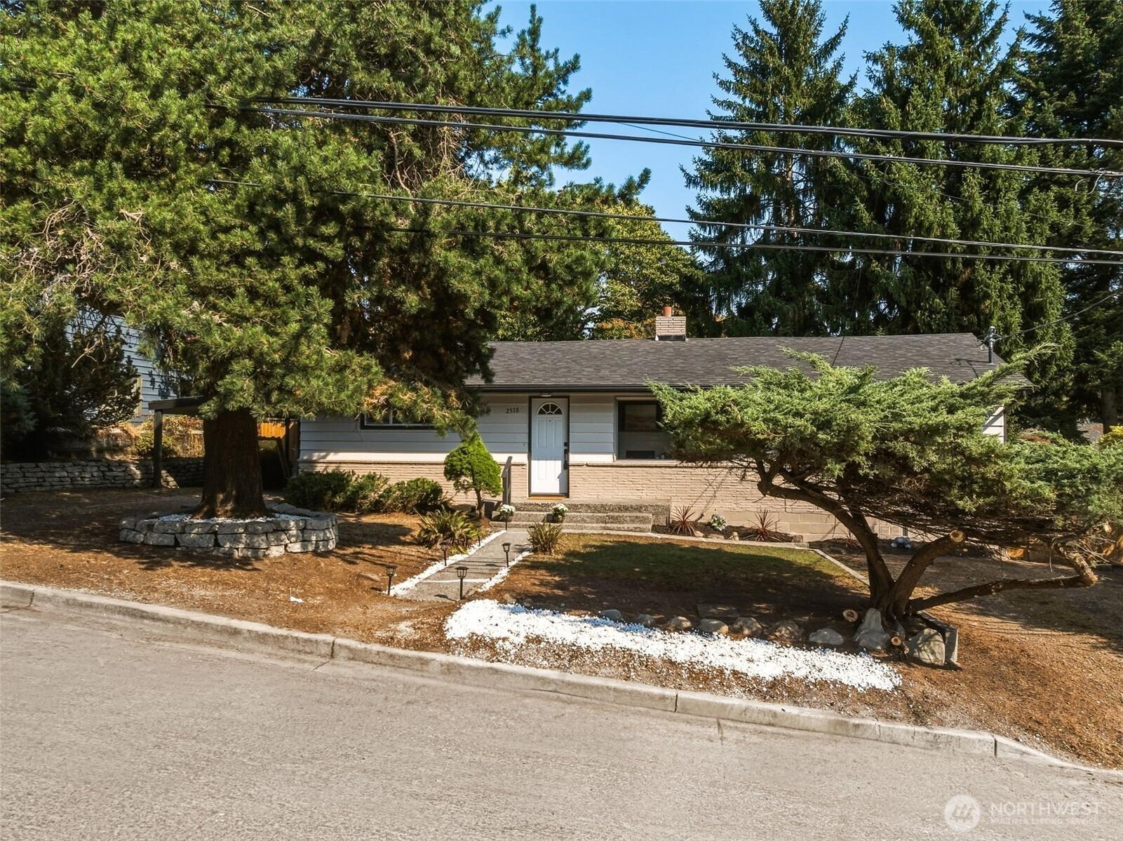 Ne 107th St, Seattle, WA 98125