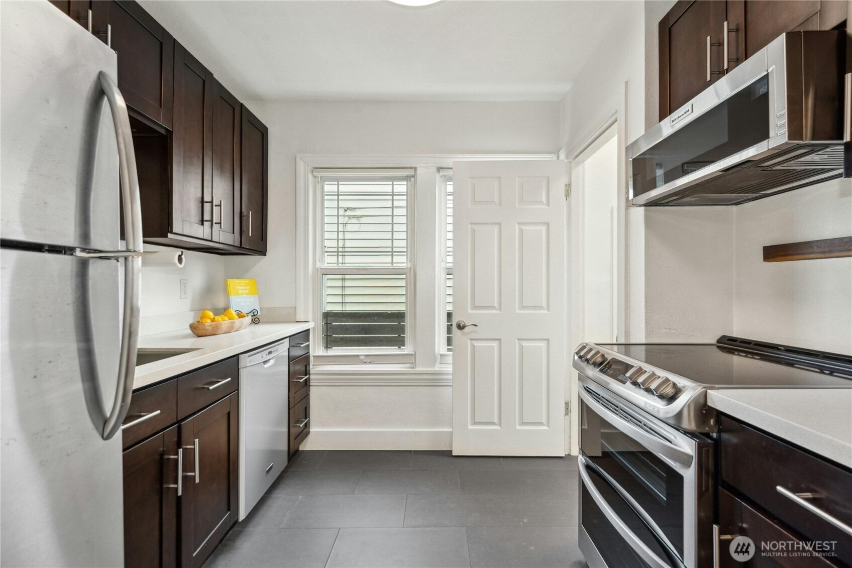 26th Ave, Seattle, WA 98122