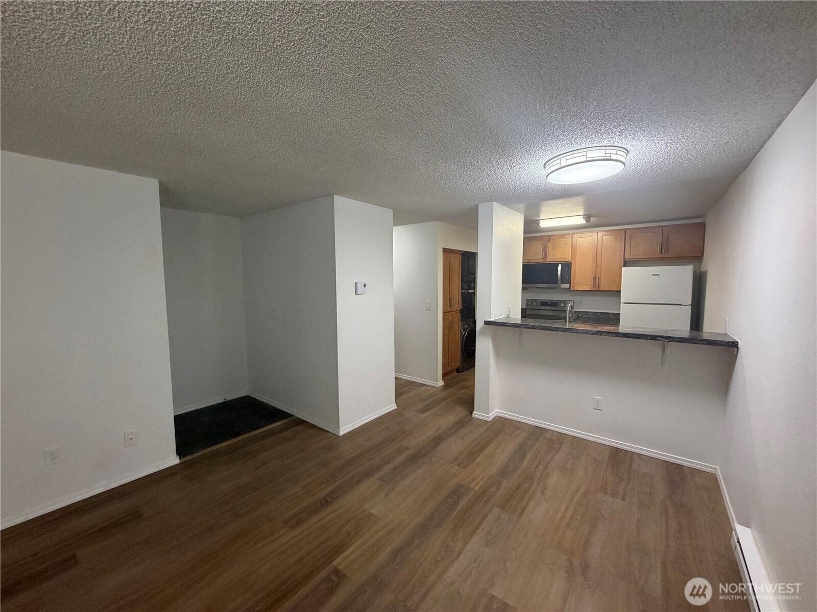 S 325th St, Federal Way, WA 98003