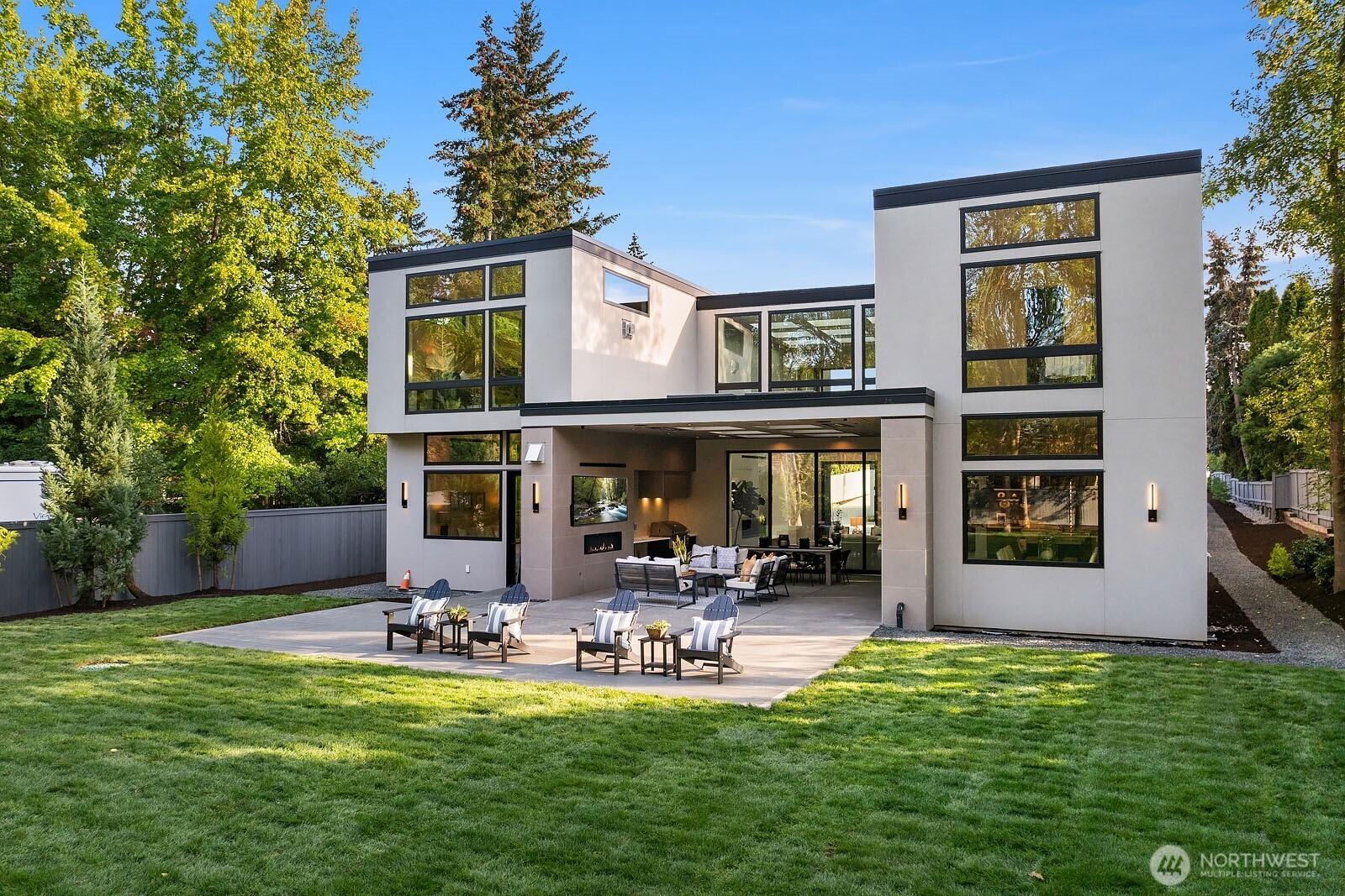 Ne 8th St, Medina, WA 98039