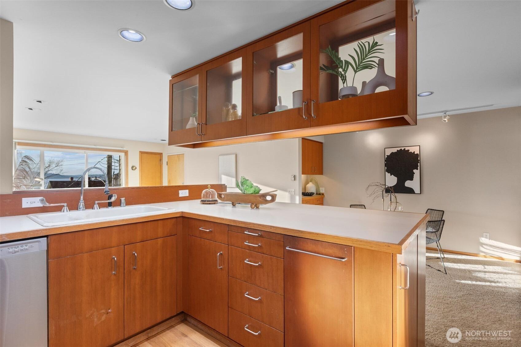 Alki Ave Sw, Seattle, WA 98116