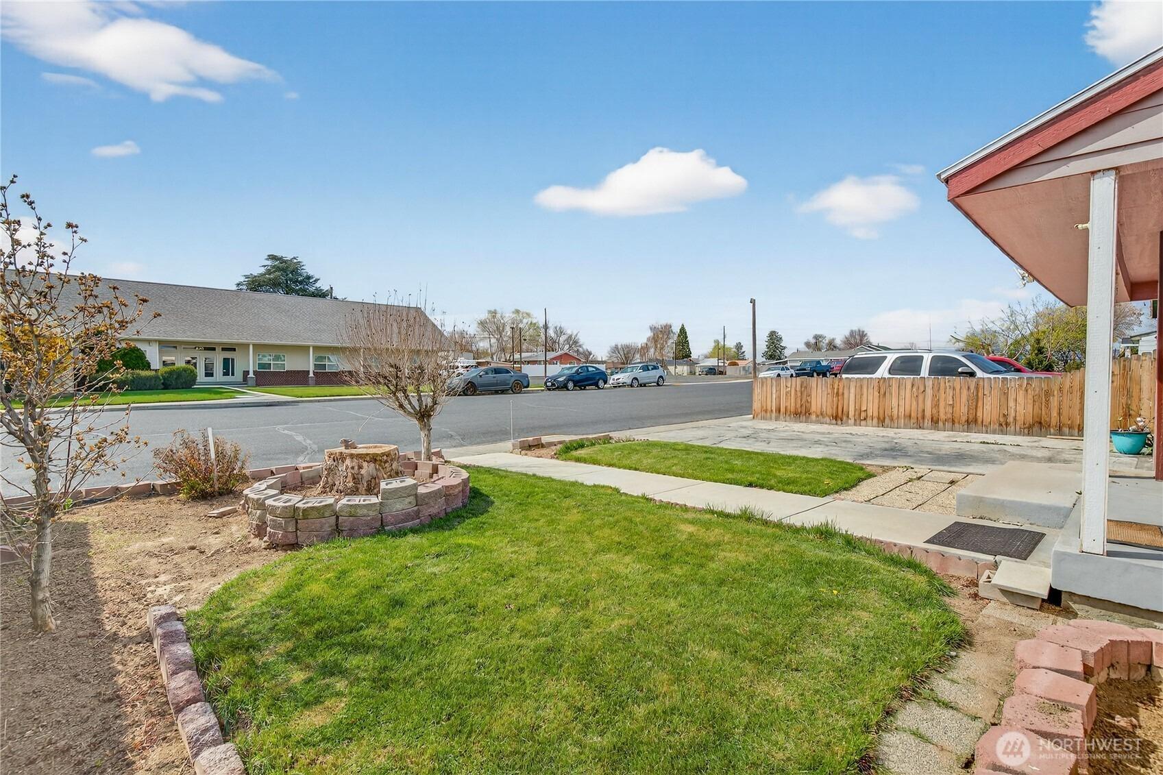 H St Se, Quincy, WA 98848