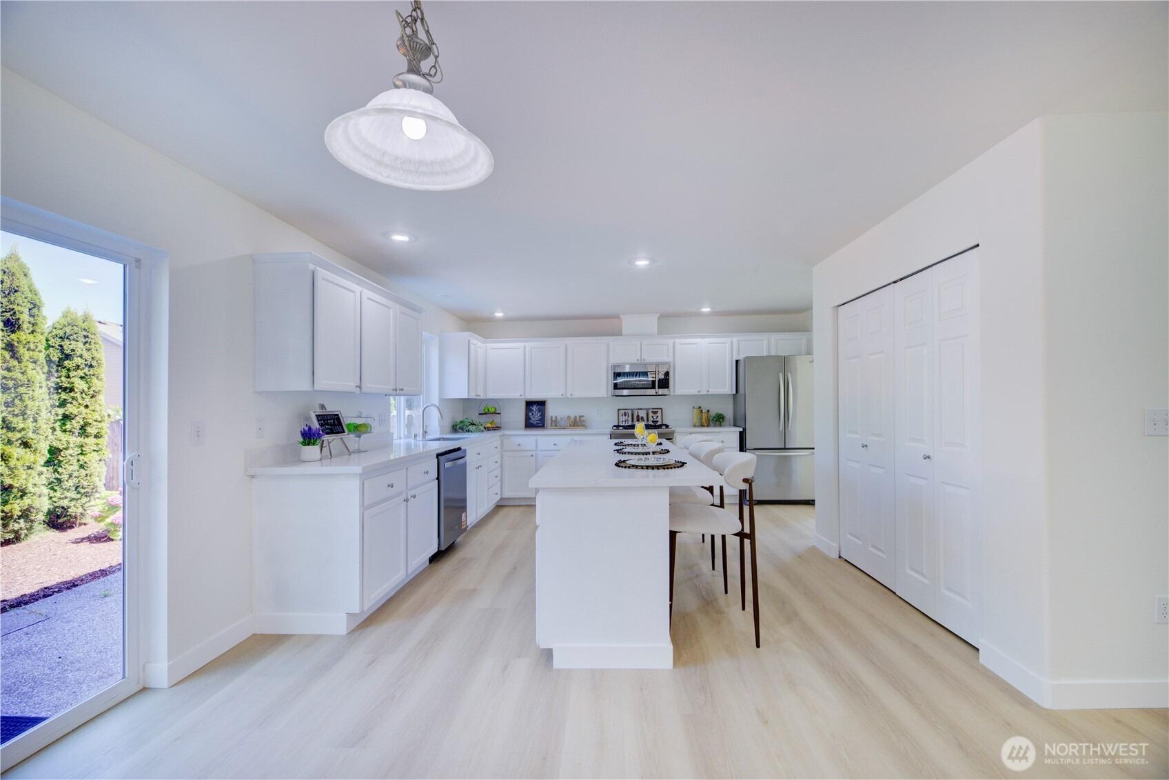 Ne 11th St, Renton, WA 98059