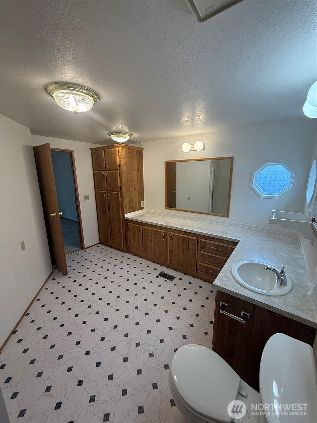 Archwood Dr Sw, Olympia, WA 98502