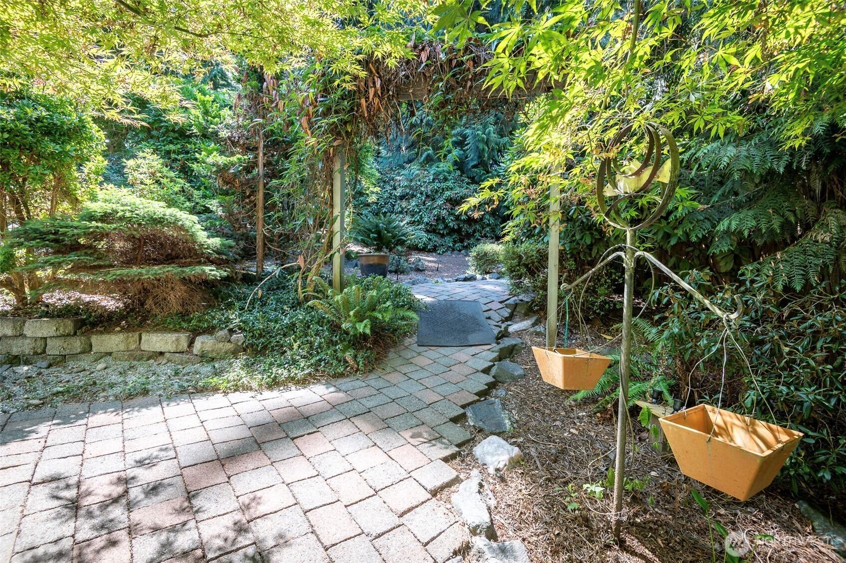 5th St Sw, Puyallup, WA 98373