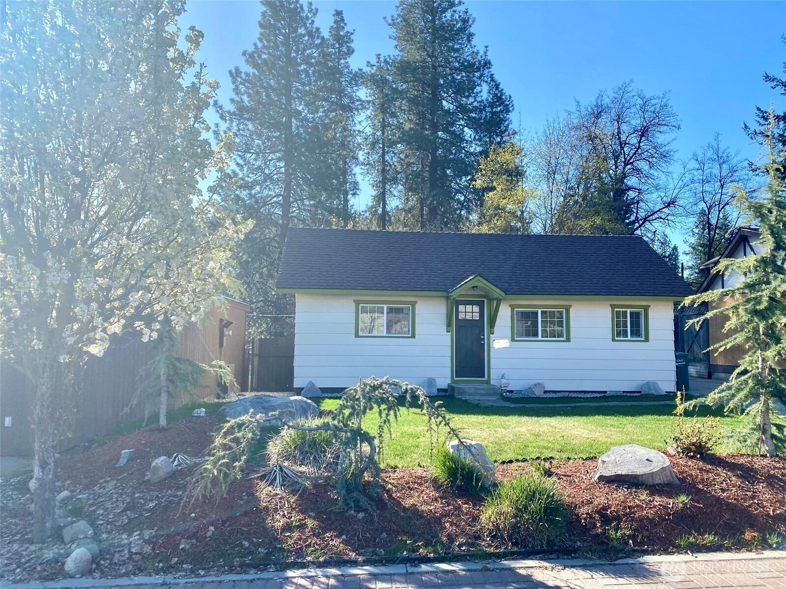 Front St, Leavenworth, WA 98826