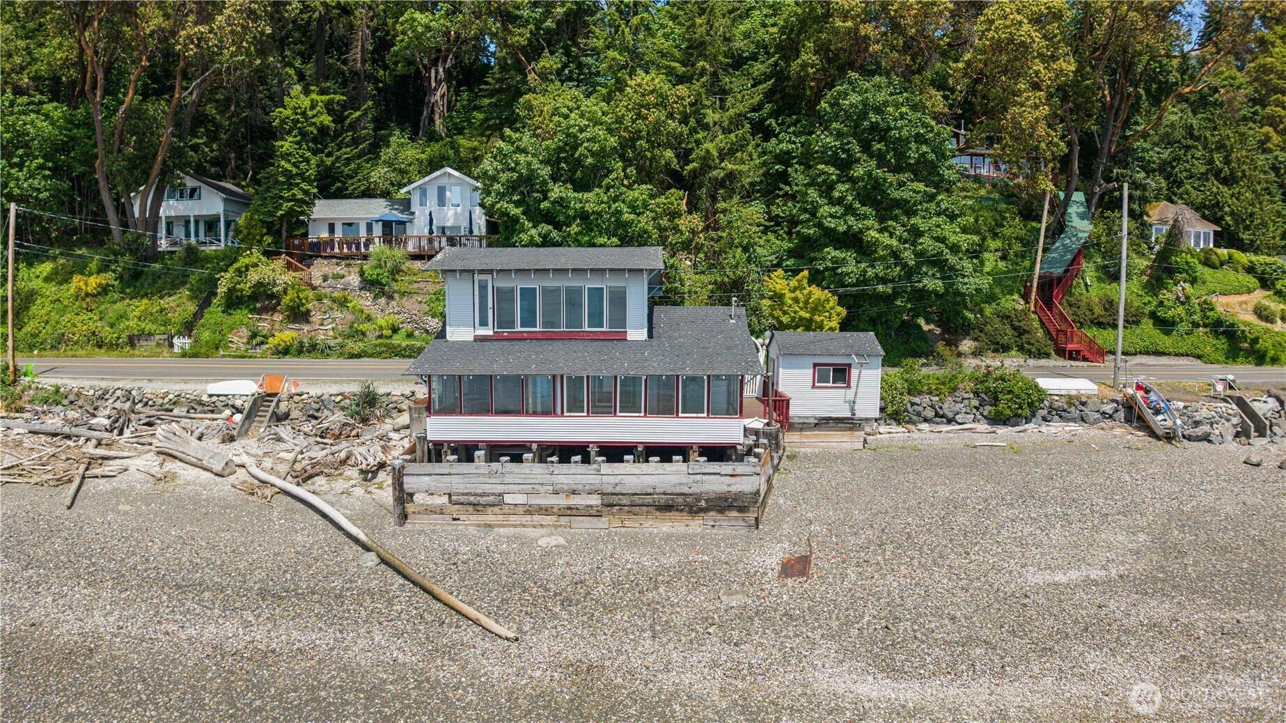 Vashon Hwy Sw, Vashon, WA 98070