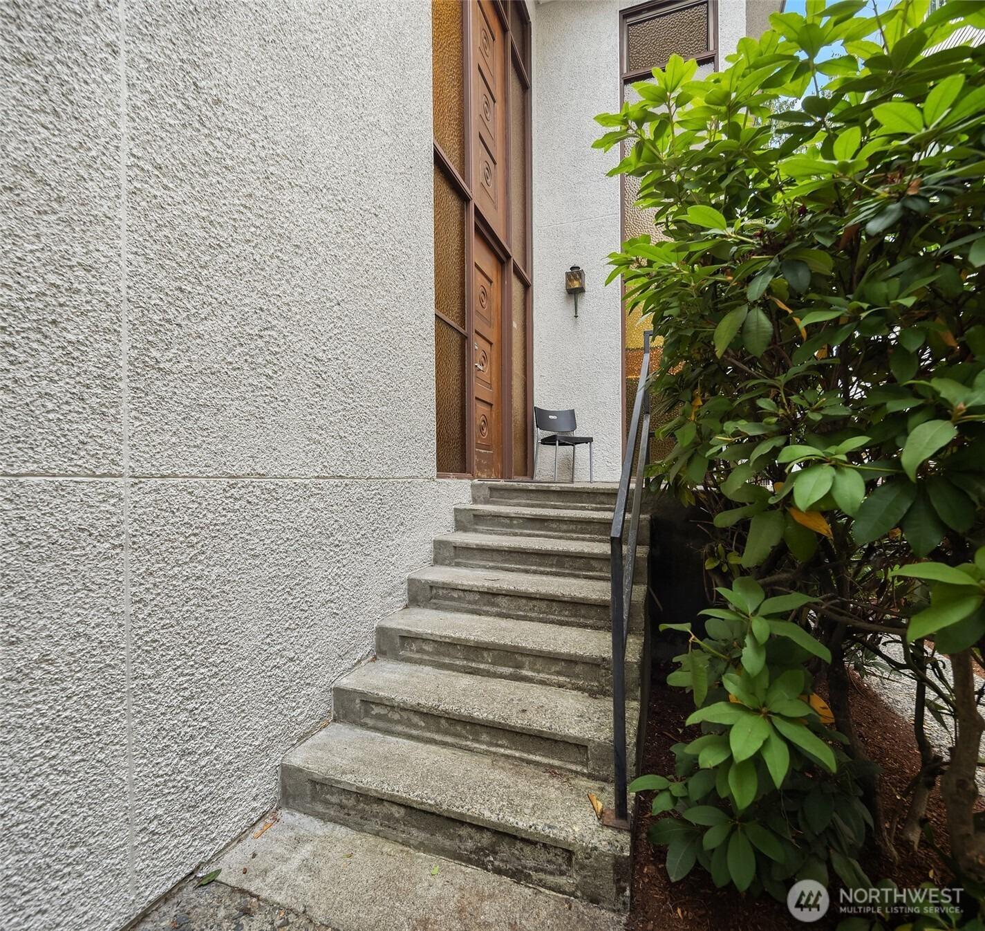 5th Ave Ne, Seattle, WA 98115