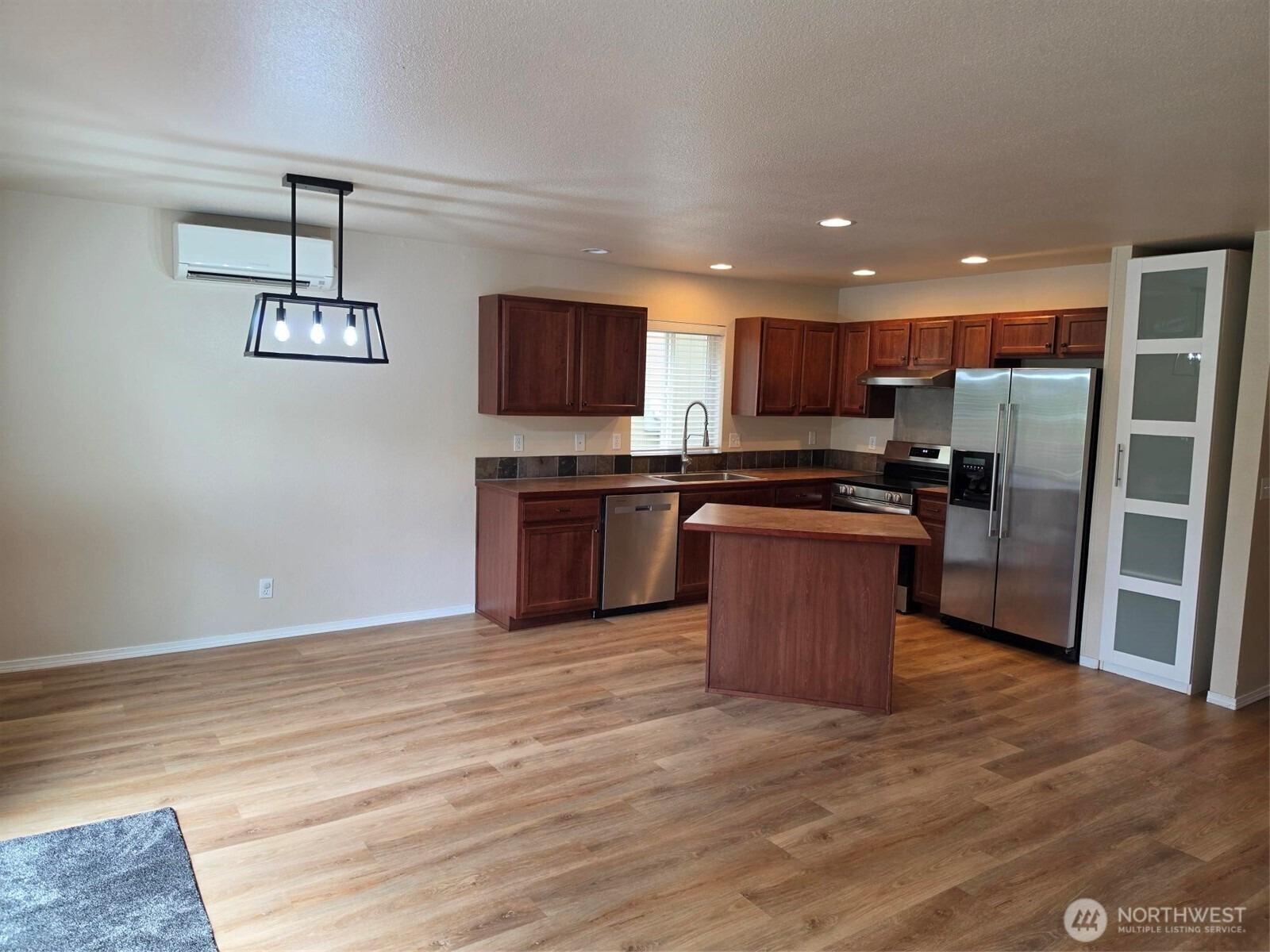 N Lafayette Ave, Bremerton, WA 98312
