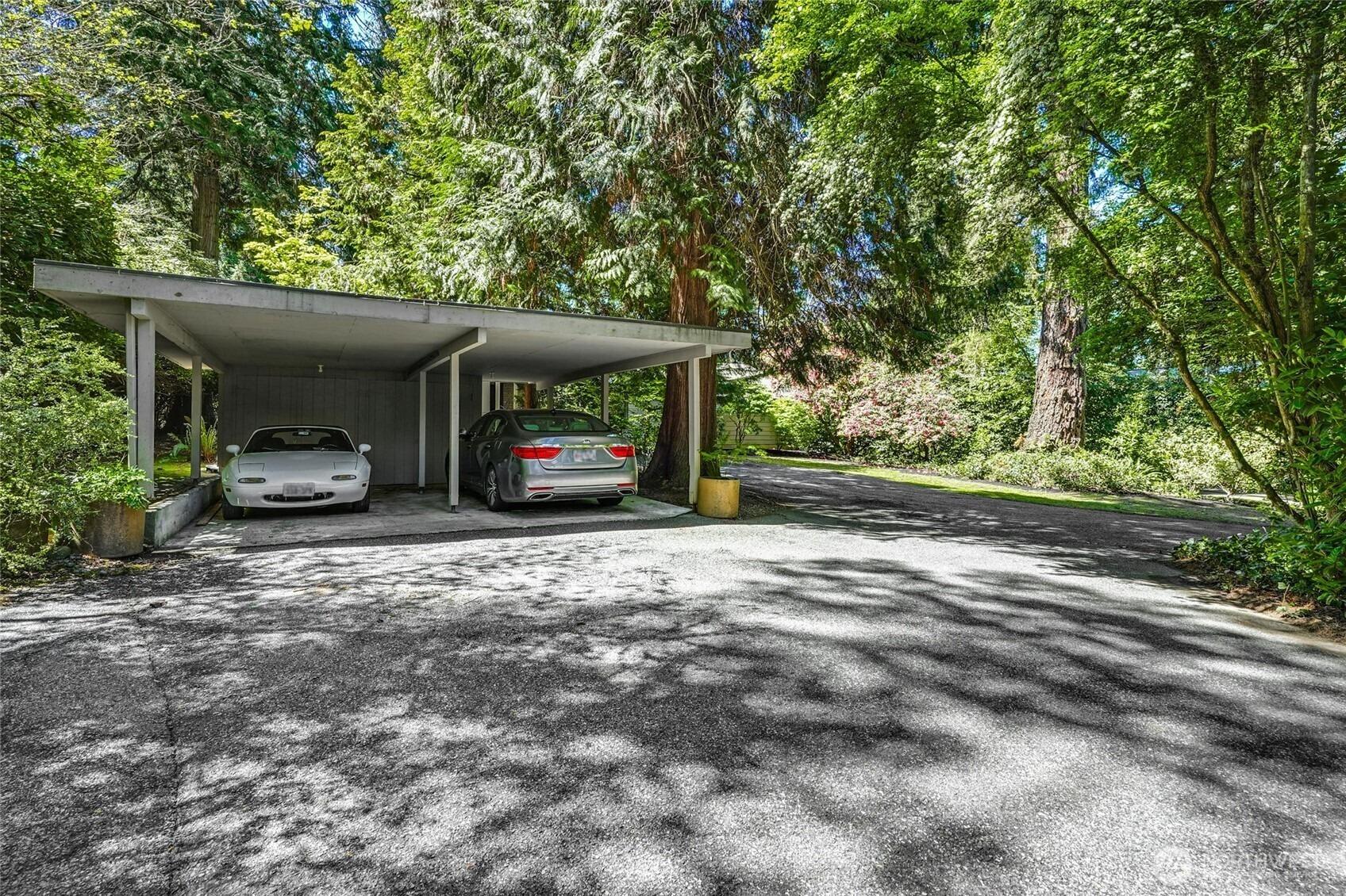 Evergreen Point Rd, Medina, WA 98039