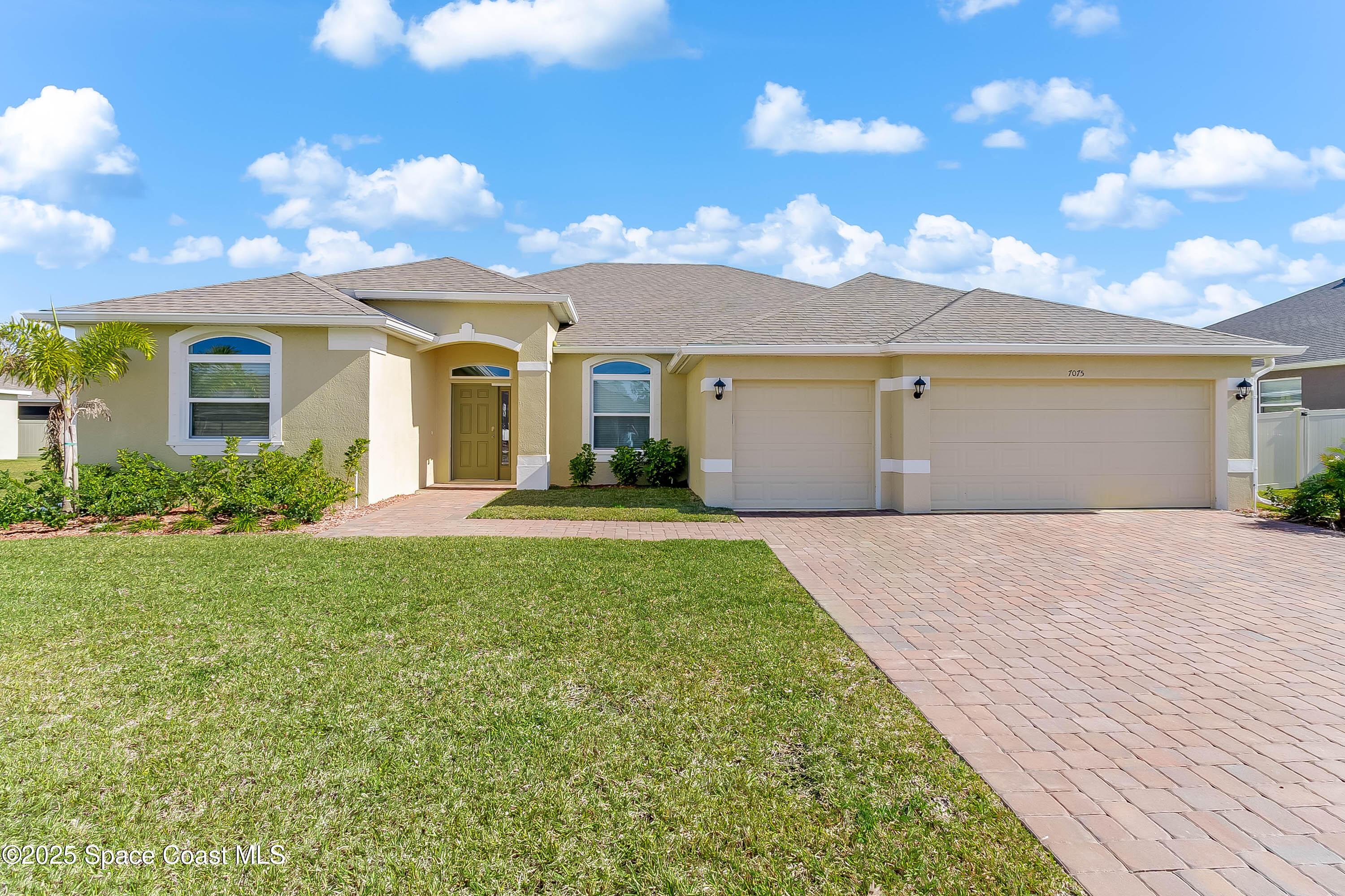 Serpentine Ct, Grant, FL 32949