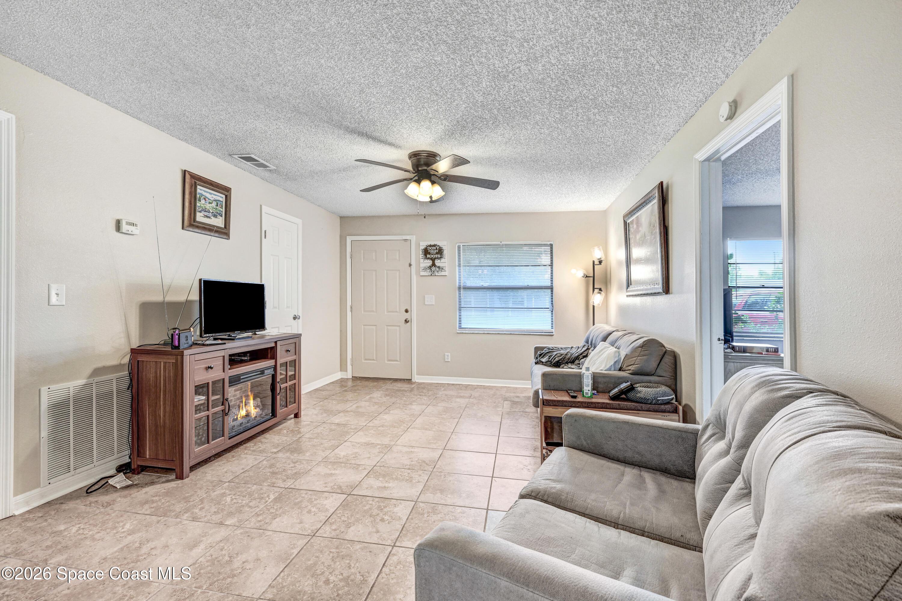 Dianne Dr, Cocoa, FL 32926