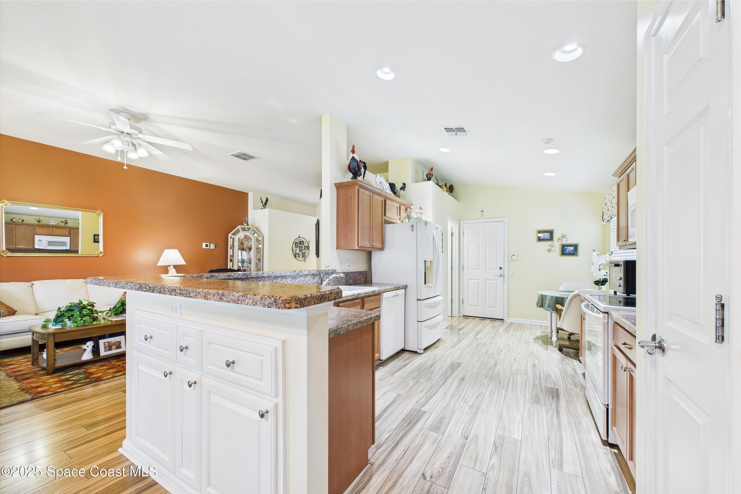 Dittmer Cir Se, Palm Bay, FL 32909