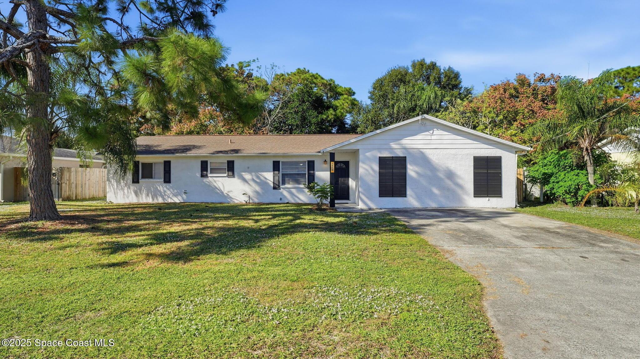 Ackard Ave, Cocoa, FL 32927