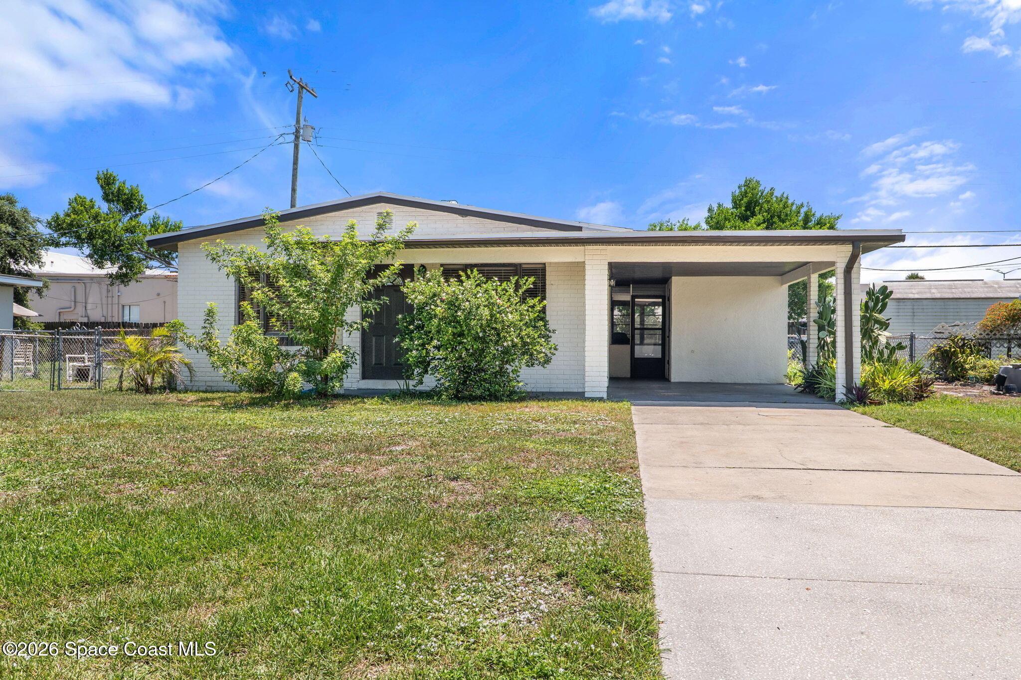 Smathers Cir S, Melbourne, FL 32935