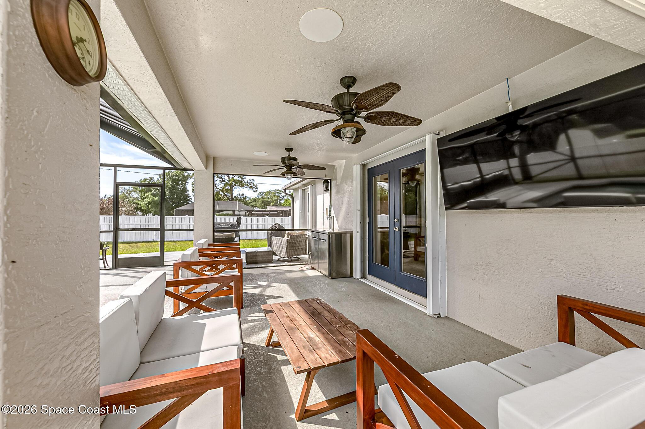 Pelican Dr Ne, Palm Bay, FL 32907
