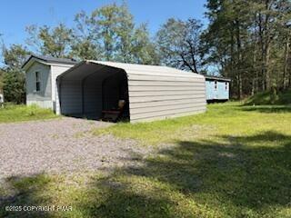 Dutter Ln, Gouldsboro, PA 18424
