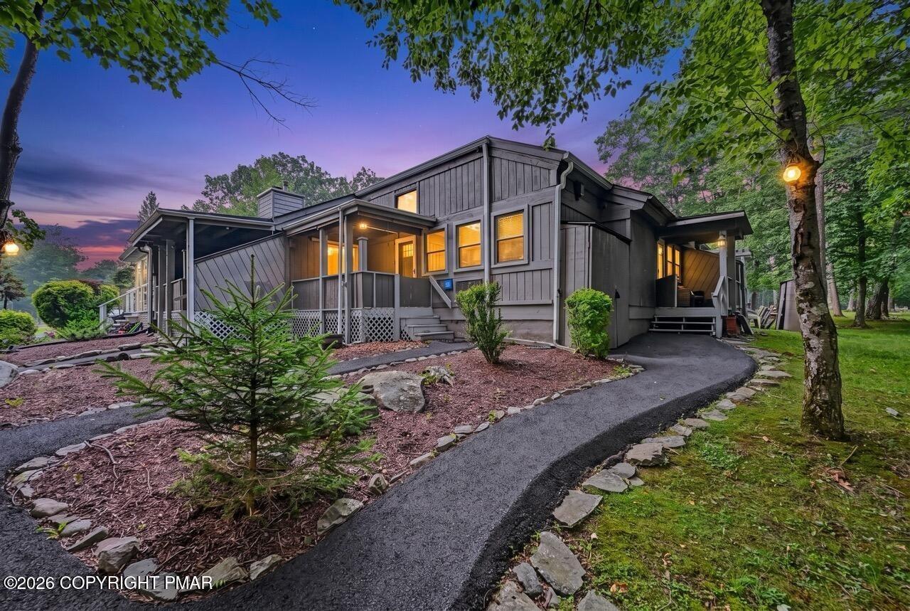 Condor Dr, Tamiment, PA 18371