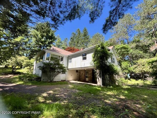 Knob Rd, Mount Pocono, PA 18344
