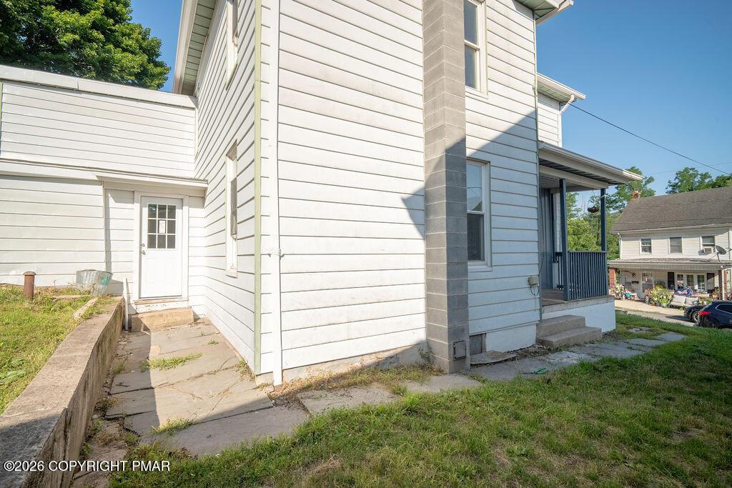 South Ave, Jim Thorpe, PA 18229