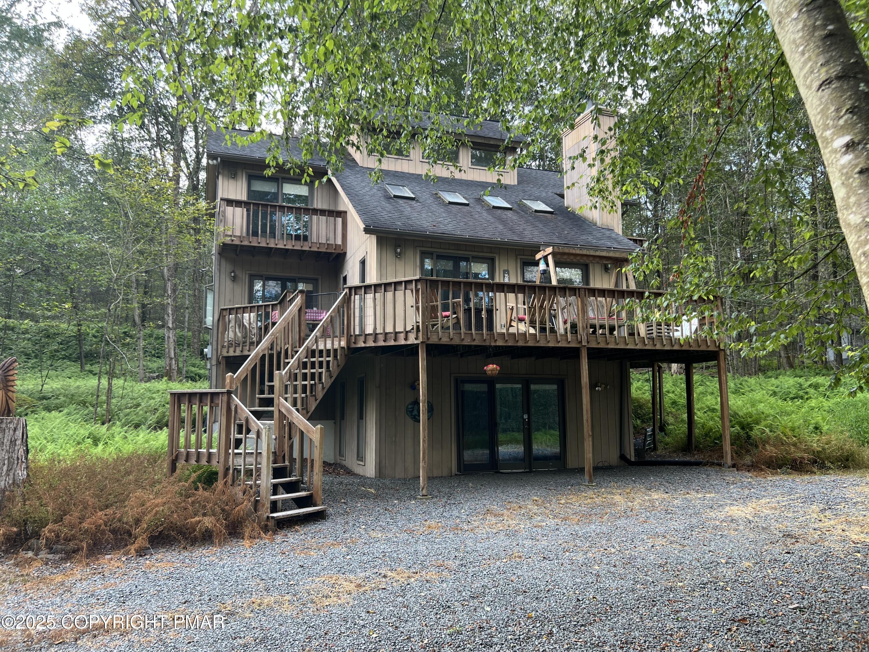 Firefly Ct, Pocono Lake, PA 18347