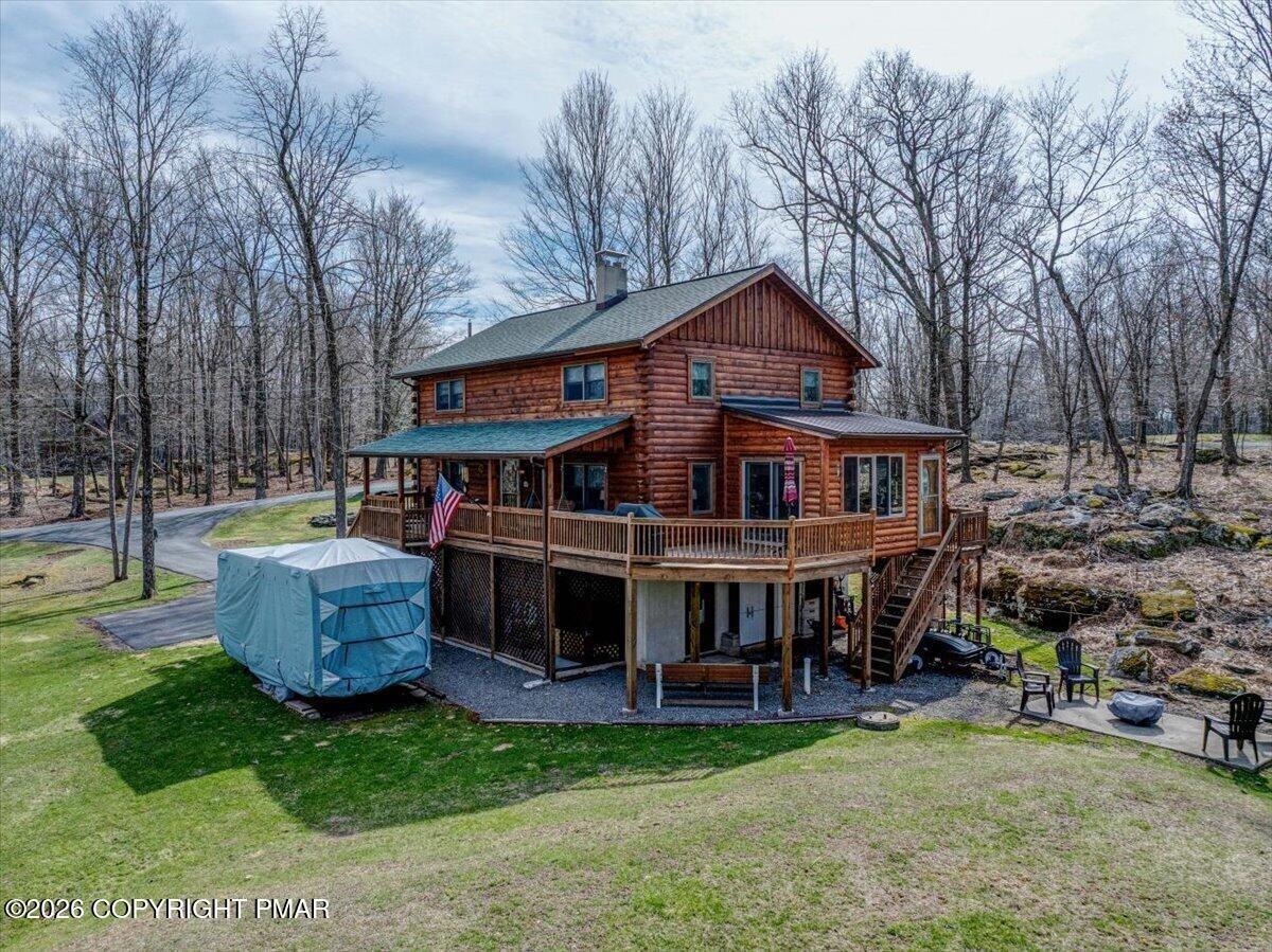 Summit Dr, Greentown, PA 18426
