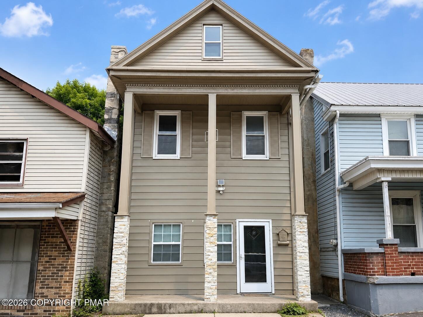 W Market St, Williamstown, PA 17098
