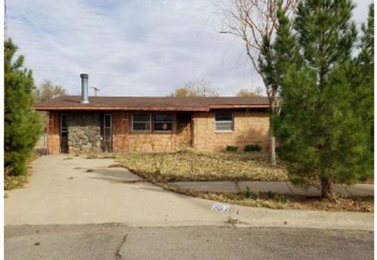 Cimarron Pl, Roswell, NM 88203