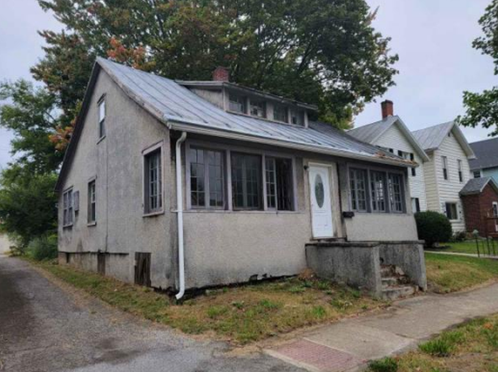 Jefferson St, Tiffin, OH 44883