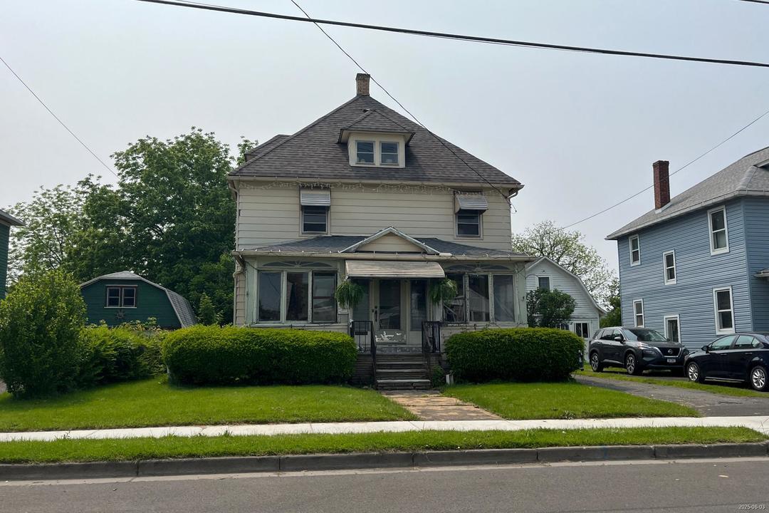 N Broad St, Johnson City, NY 13790