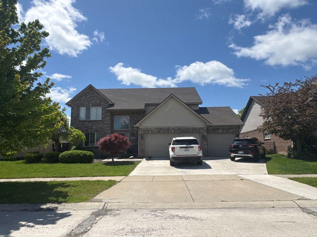 Sunflower Dr, Rockwood, MI 48173
