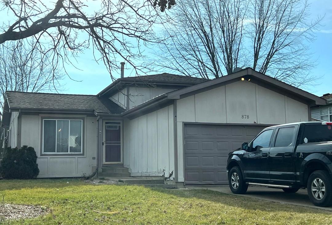 Shenandoah Dr, Carol Stream, IL 60188