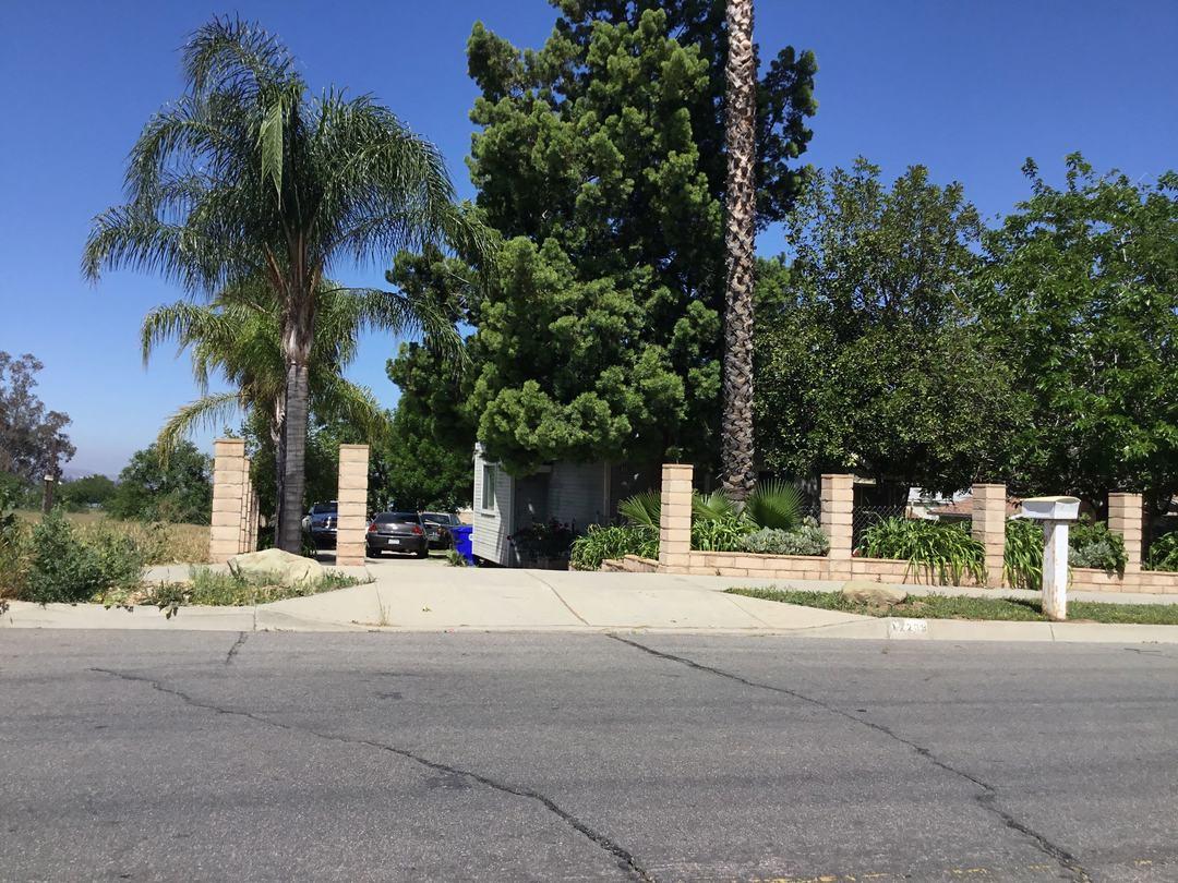 4th St, Yucaipa, CA 92399