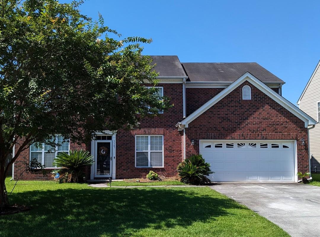 Middlesboro Ave, Summerville, SC 29485