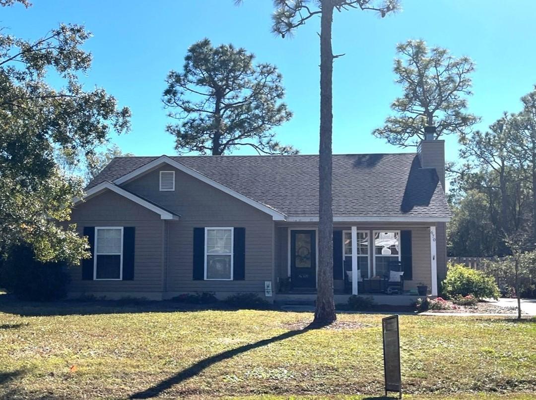 Longwood Ct, Eastpoint, FL 32328
