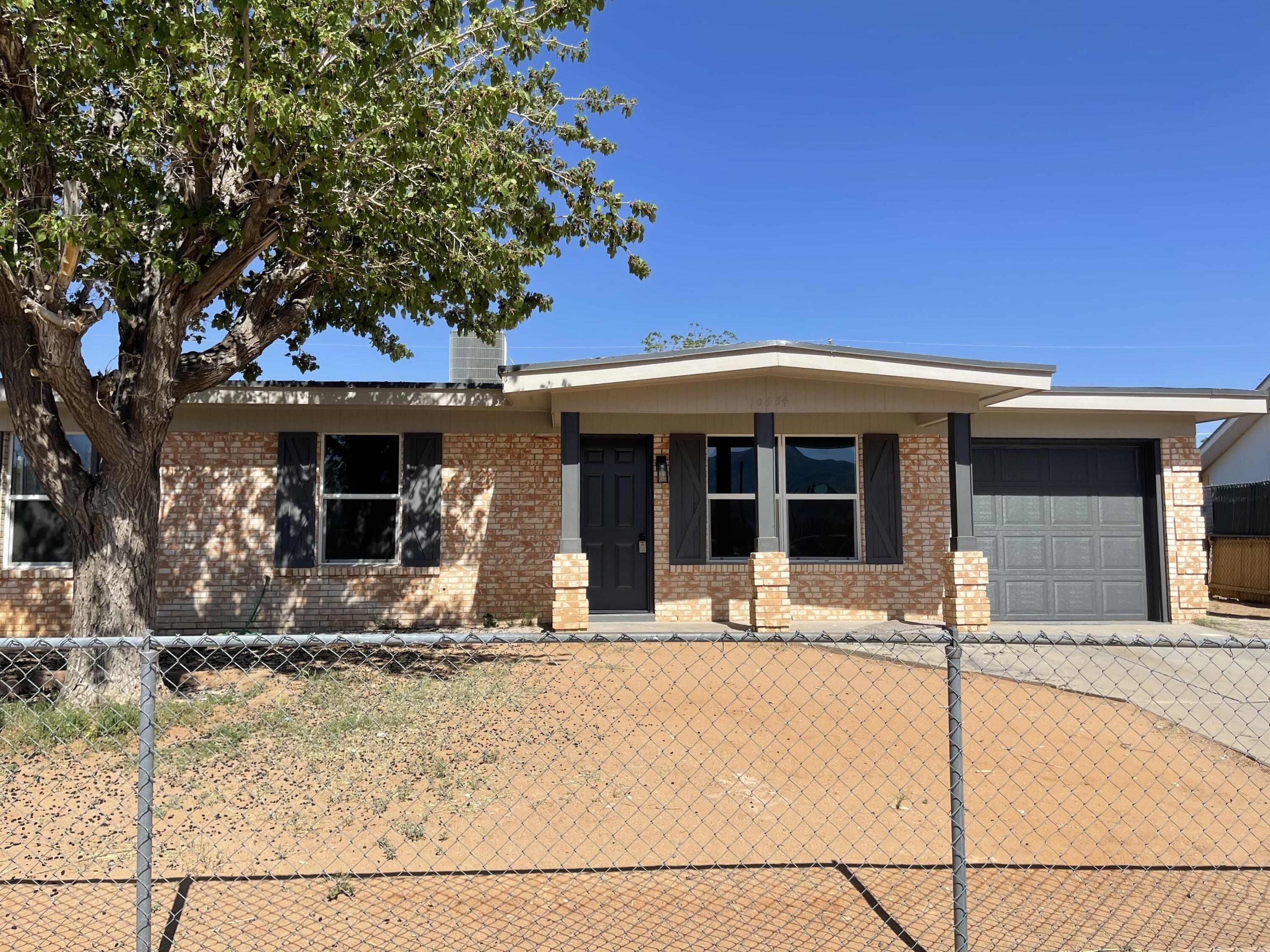 Triumph Dr, El Paso, TX 79924