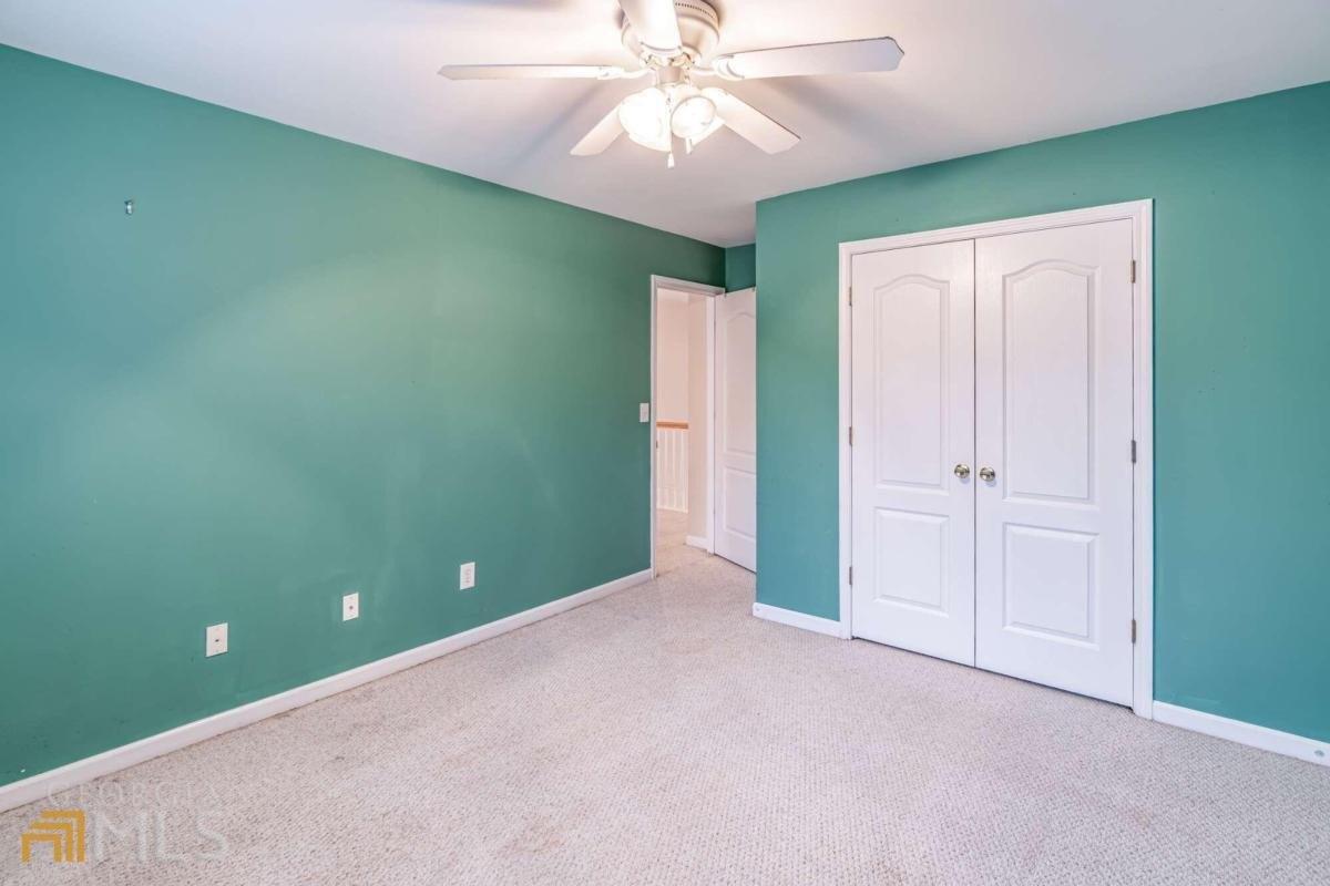 Bradley Cir, Loganville, GA 30052