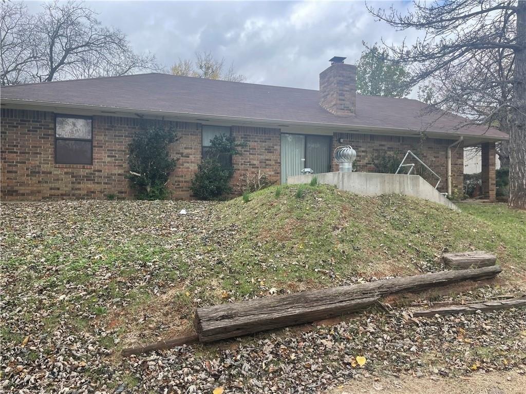 E 9th St, Chandler, OK 74834