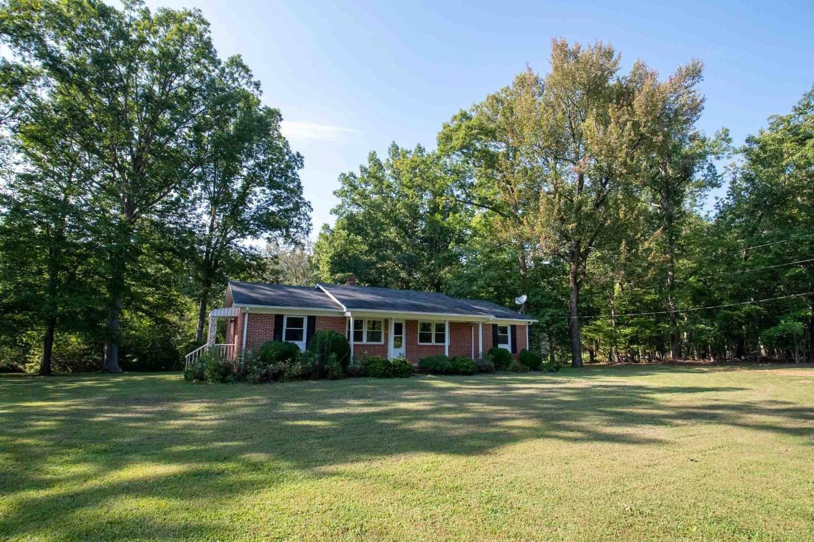 Farmville Rd, Meherrin, VA 23954