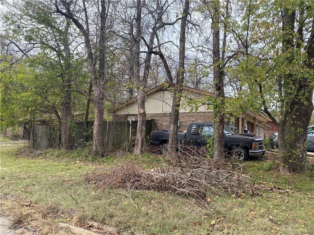 W Arthur St, Hugo, OK 74743