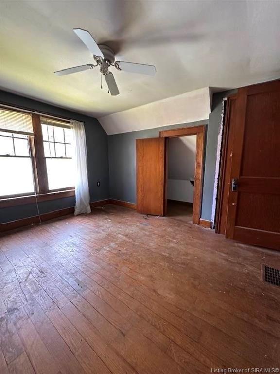 E Campbell St, Paoli, IN 47454
