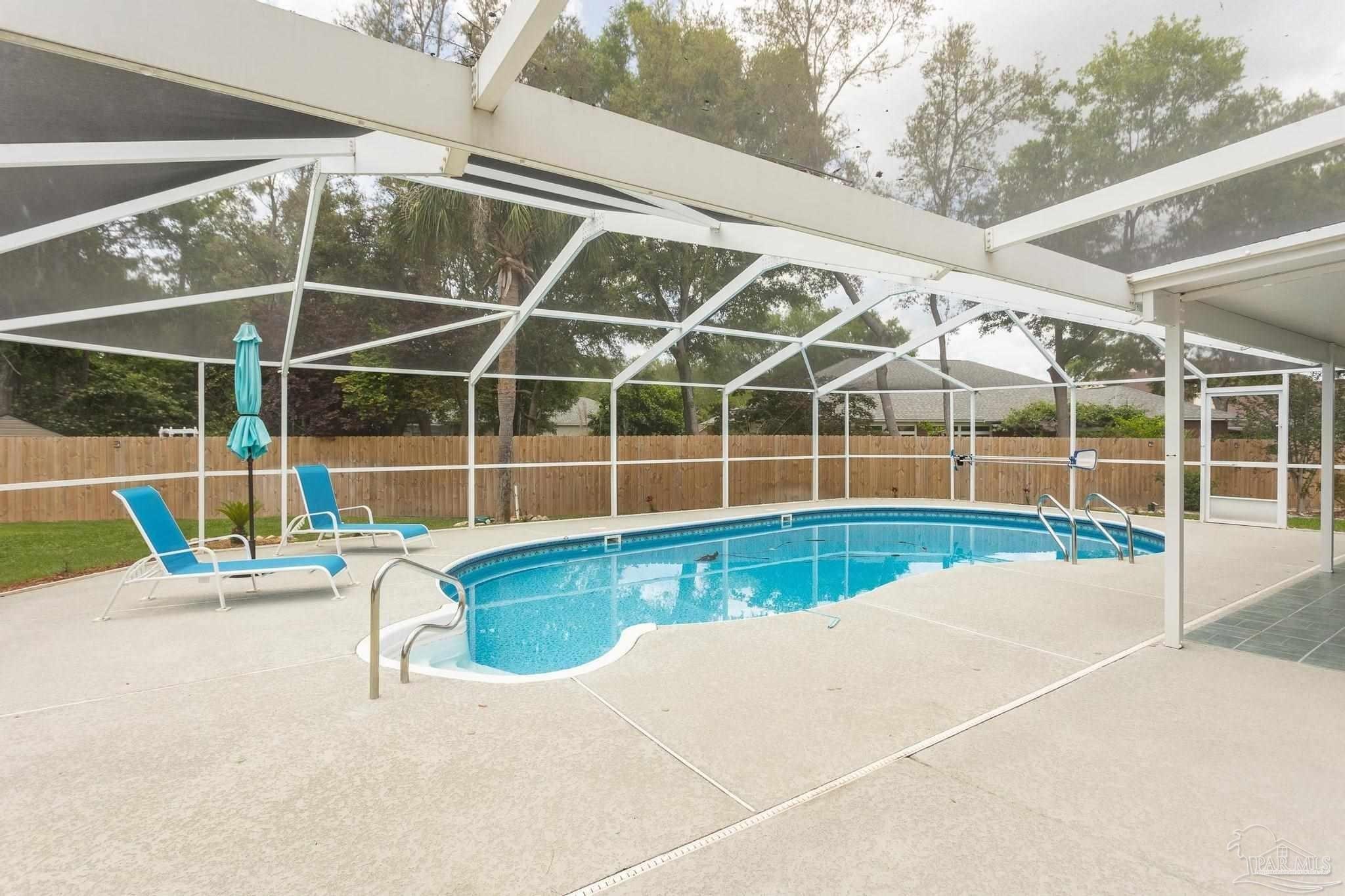Bartlett Cir, Pensacola, FL 32505