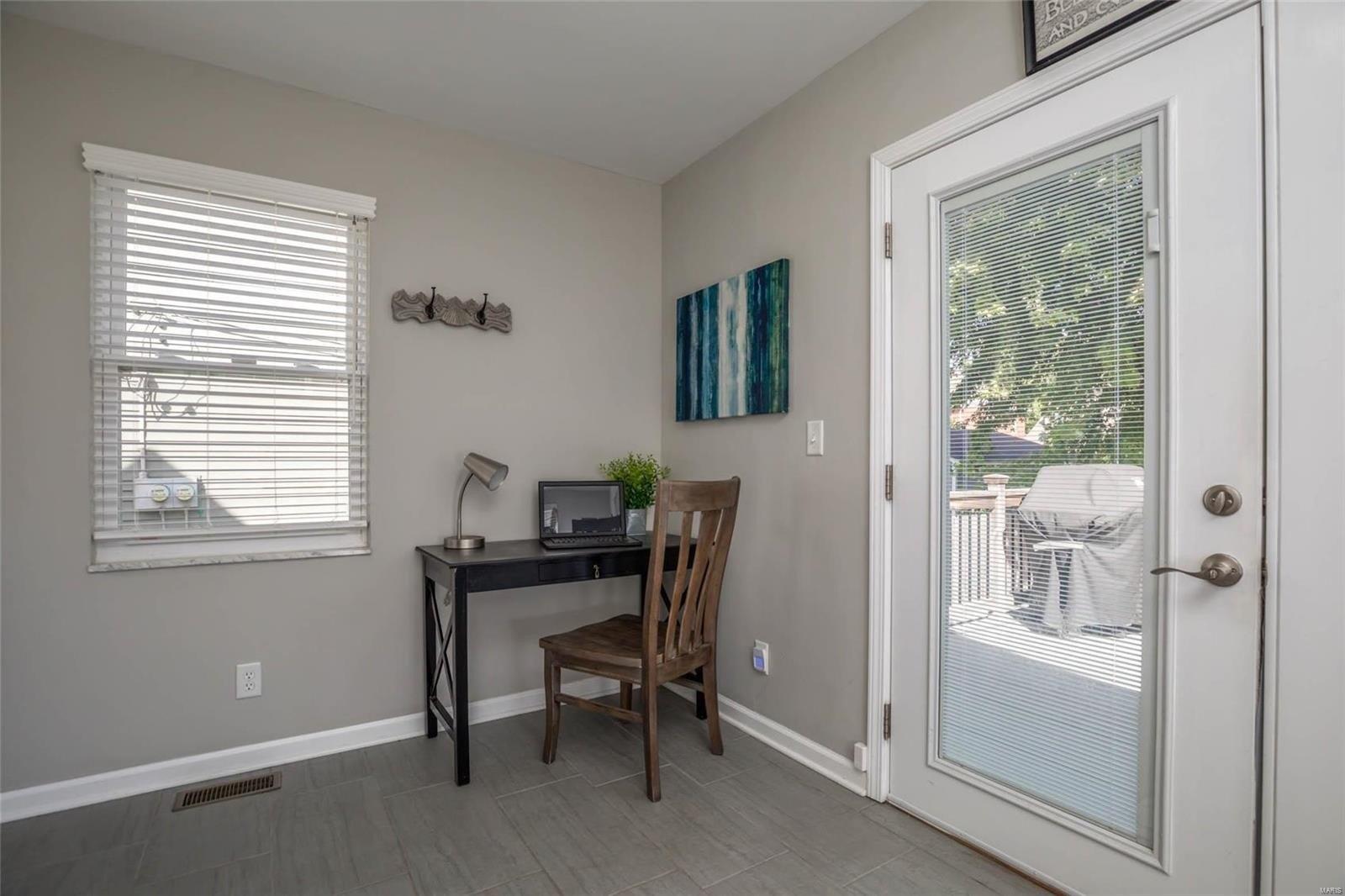 Elm Ave, Saint Louis, MO 63143