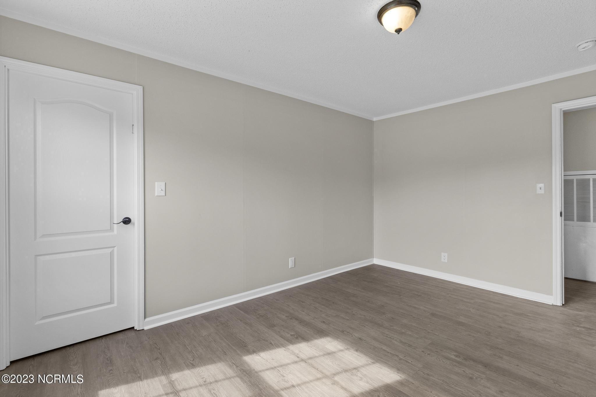 Ocracoke Ct, Jacksonville, NC 28546