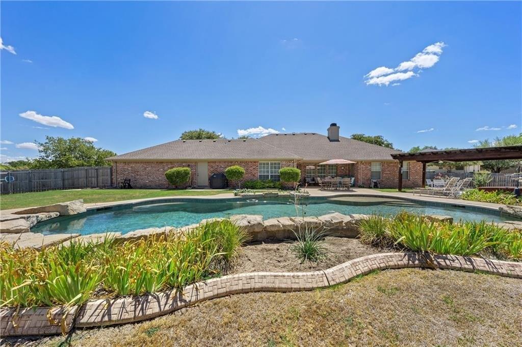 Chado Ln, Robinson, TX 76706