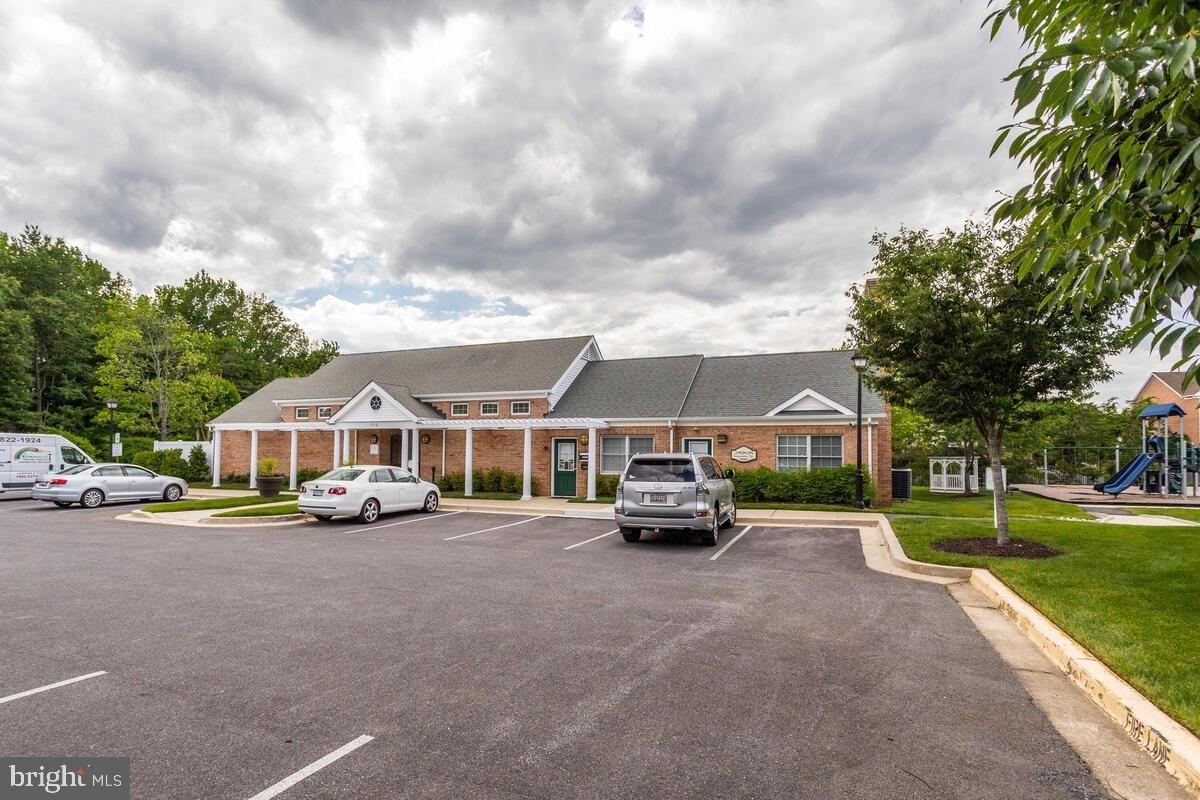 Hamlet Cir, Edgewater, MD 21037