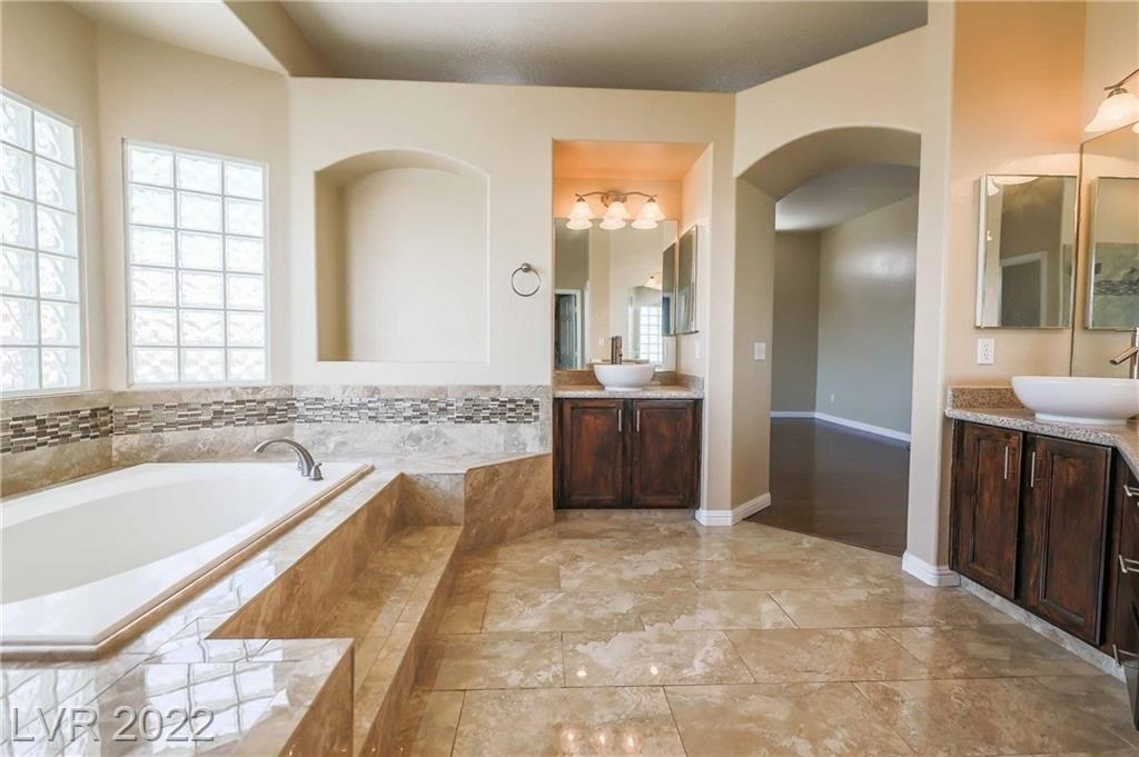 Rutledge Dr, Las Vegas, NV 89120