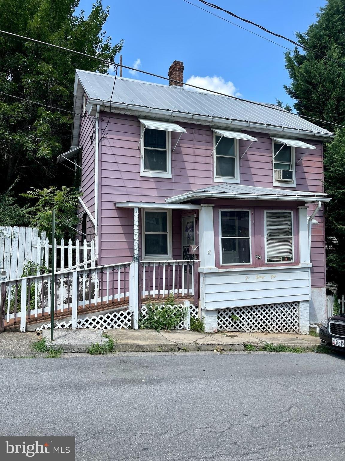 Pennsylvania Ave, Martinsburg, WV 25404