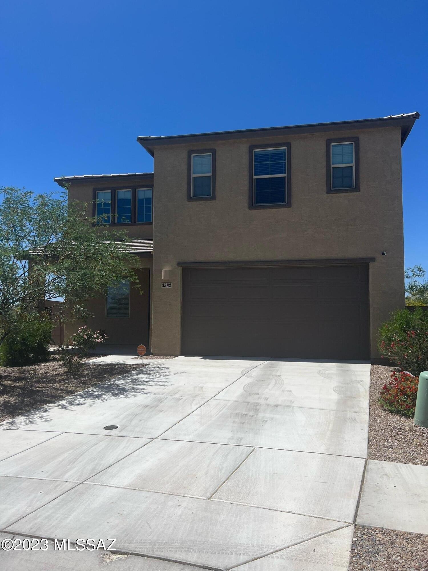 W Sunlit Peak Dr, Tucson, AZ 85742