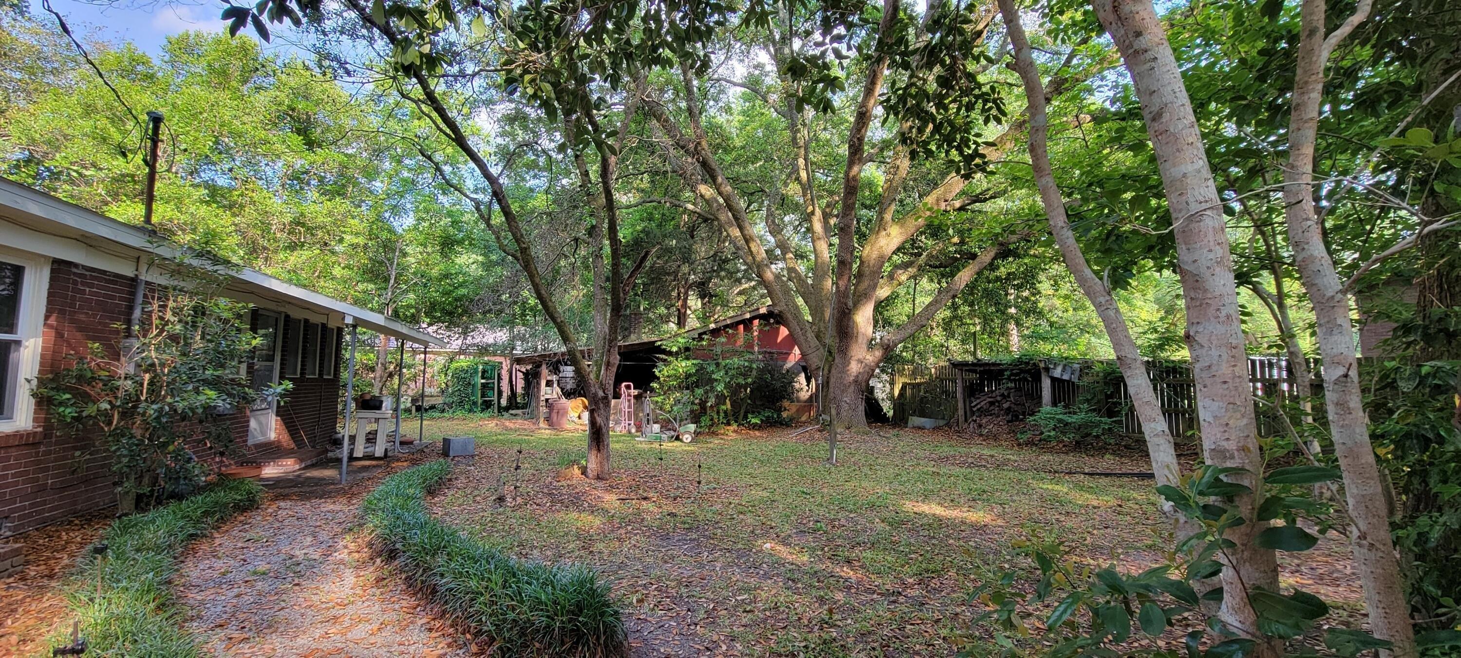 Parkwood Cir, Walterboro, SC 29488